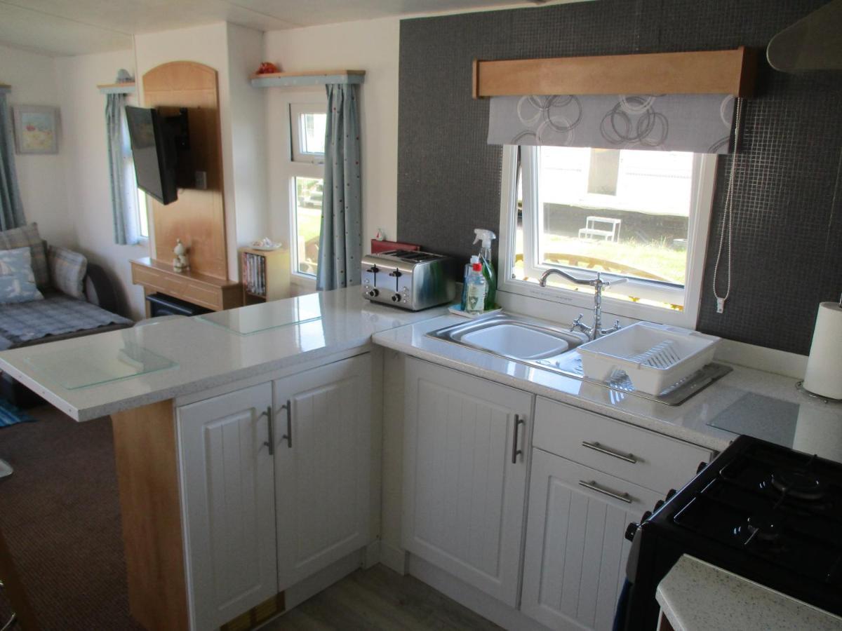 Happydaze Caravan Bacton  Exterior photo